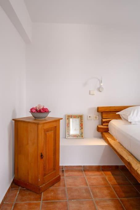 Kolimpithres Beach House *