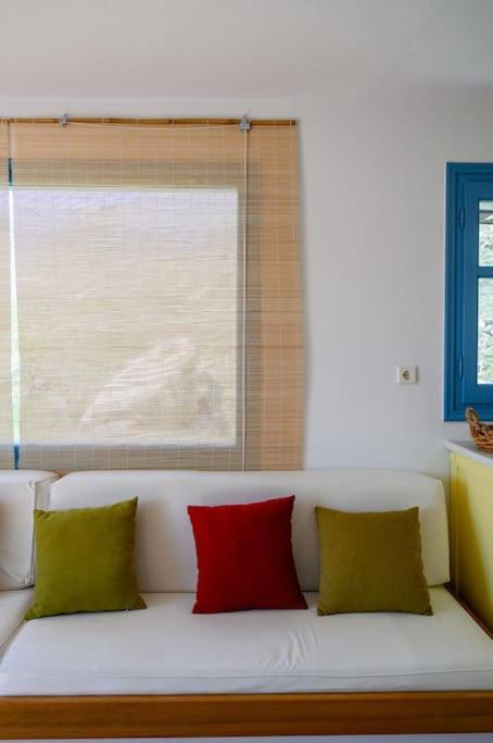 Kolimpithres Beach House Holiday home Naousa (Paros)