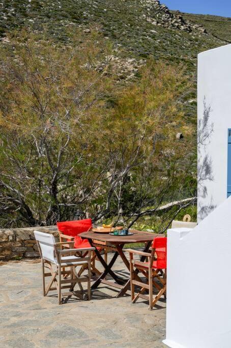 Kolimpithres Beach House Holiday home Naousa (Paros)