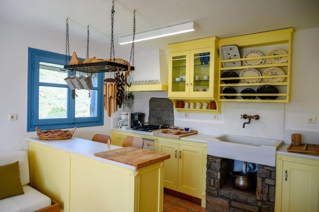 Kolimpithres Beach House