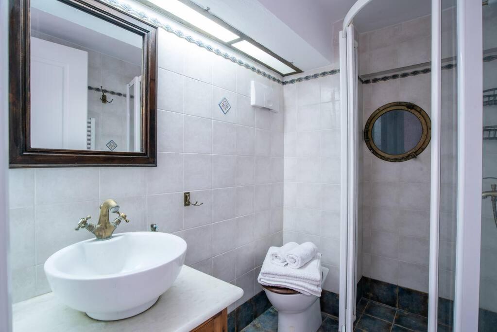 Kolimpithres Beach House Holiday home Naousa (Paros)